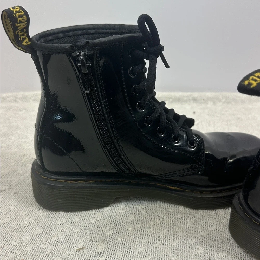 DR MARTENS Junior 1460 Patent Leather Lace Up Boots Shoes Child size 2